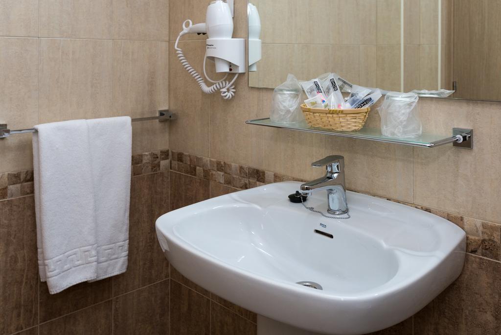 H. Ciudad De Lepe Hotel Kültér fotó